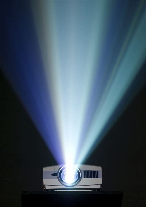 Movie Projector, Portable Projector, Sync, Hdmi, Beams, Smartphone ...