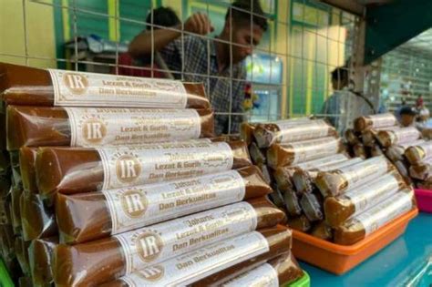 Makanan Tradisional Ramaikan Jakarta Fair Pengunjung Bisa Beli