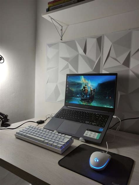 gaming setup laptop aesthetic | Gaming room setup, Computer desk setup ...