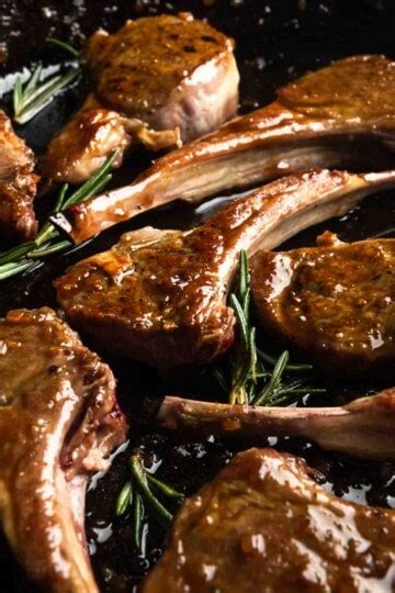 Cast Iron Lamb Chops With Rosemary And Balsamic