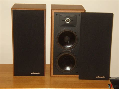 Very Nice Pair Of Polk 5JR Speakers In Excellent Condition Photo