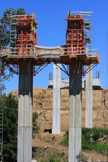 Premium Photo | Construction of the bridge and scaffolding