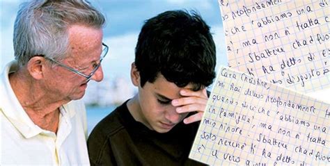 Sei Disgustoso E Contro Natura Madre Caccia Di Casa Il Figlio Perch Gay Il Nonno Non Ci Sta