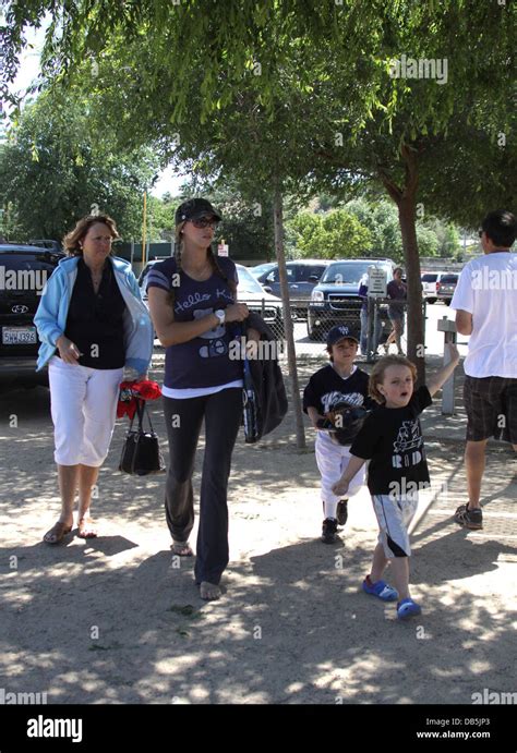 Victoria Prince Avec Sean Preston Et Jayden James Federline Britney