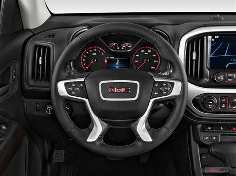 2018 GMC Canyon: 118 Interior Photos | U.S. News