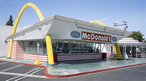 What The World S Oldest McDonald S Looks Like Today