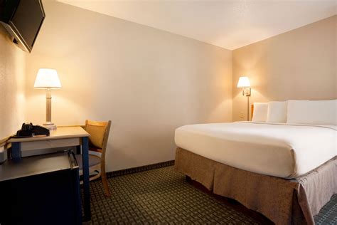 Travelodge by Wyndham Edgemont | Edgemont, SD Hotels