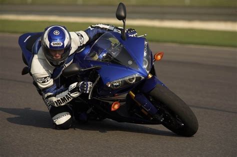 2006 Yamaha YZF R1 - Picture 45348 | motorcycle review @ Top Speed