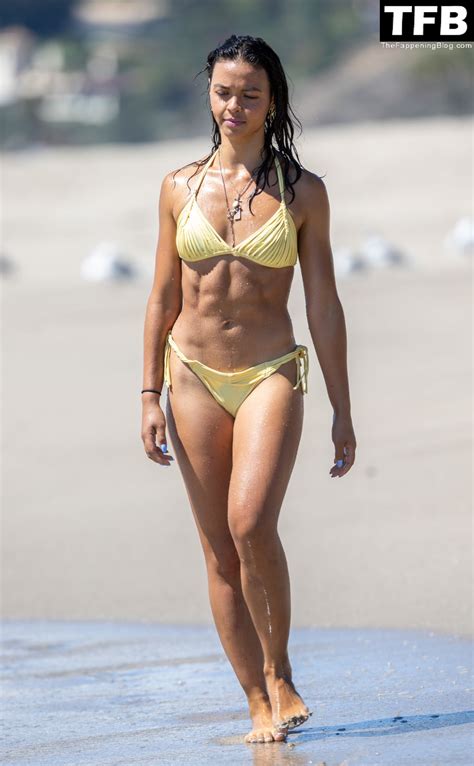 Vanessa Bauer Vanessabauer Skates Nude Leaks Photo 430 TheFappening