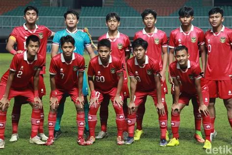 Disambut Oleh Ketum PSSI Timnas Indonesia U 17 Kembali Dari TC Di