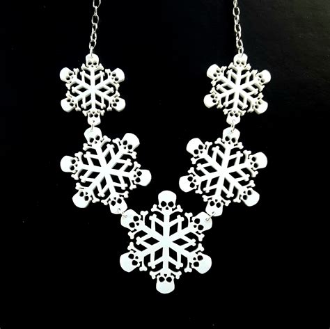 Gothic Snowflake Charm Necklace Cherryloco