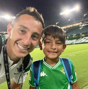 Andrés Guardado Bio family net worth