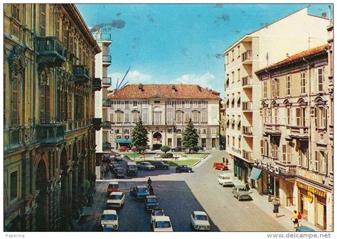 Piazza Marconi Largo Di Via Vittoria Amis Ad Lis Ndria Tra Tani E