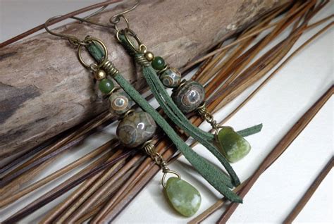 Boucles D Oreilles Ethniques Rustiques Gemmes Jade Et Agates Dzi