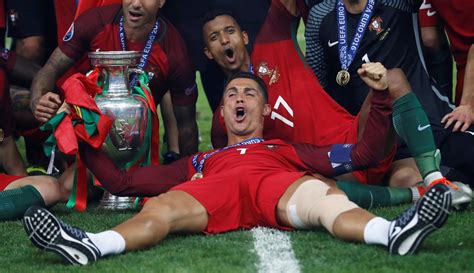 Cristiano Ronaldo Dan Prestasinya Di Piala Eropa 2016 Foto