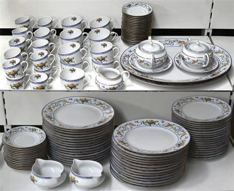 Een 120 Delig Porseleinen Servies Haviland Limoges Renaissance