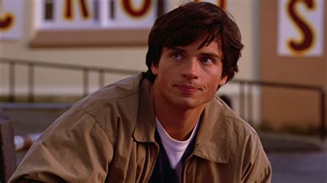 conheca os poderes de clark em smallville