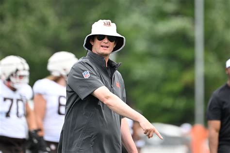 Browns Kevin Stefanski Is Handing Playcalling To Ken Dorsey Dawgs By