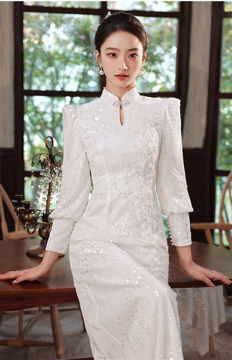 White Chinese Wedding Dress Luxury Bride Qipao