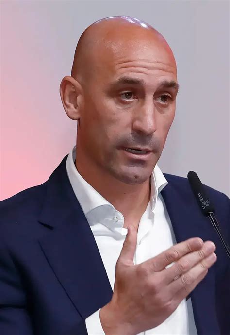 Former Spanish football boss Luis Rubiales banned from the sport for ...