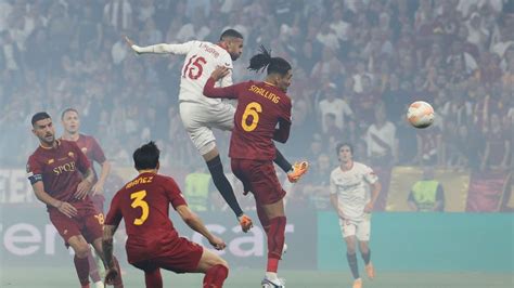 Europa League: Sevilla FC's specialists strike again against AS Roma ...