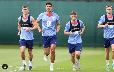 Elkan Baggott Dapat Perhatian Pemain Timnas Indonesia Saat Latihan