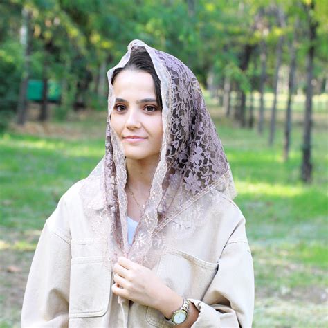 Brown Triangle Lace Chapel Veil — Small Catholic Mantilla - Etsy