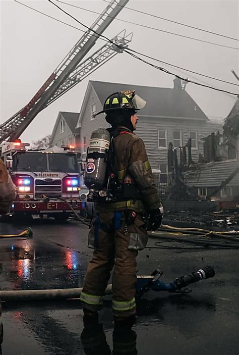 3 Homes Destroyed In Major Elizabeth Fire Photos South Passaic Daily Voice Your Local News