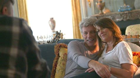 Jon Bon Jovi Dances with Daughter Stephanie on Stage | PEOPLE.com