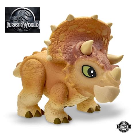 Brinquedo Dinossauro Jurassic World Triceratops Baby Em Vinil At Xico