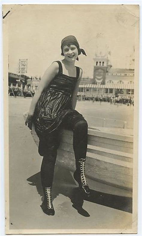 Vintage Everyday Beach Flappers 31 Gorgeous Vintage Photos Of Fashionable Girls In Their