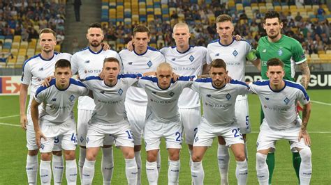 Dinamo Kiev oyuncularının silahlanarak Rusyaya karşı direnişe