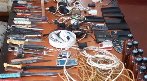 Requisan Drogas Celulares Armas Blancas Y Bebidas En El Penal De PJC