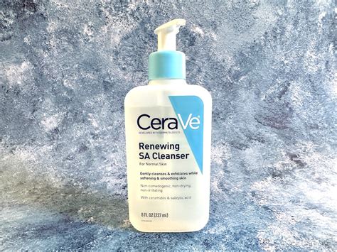 CeraVe Hydrating Cleanser vs Foaming Cleanser - A Beauty Edit