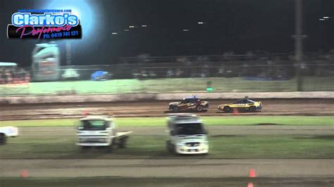 4 Cylinder Sedans A Main Kingaroy Speedway 15 11 14 Youtube