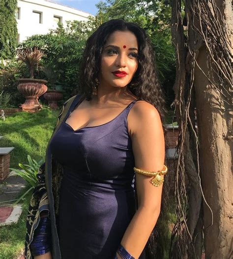 Hot Actress And Model On Twitter Hot Bhojpuri Actress Monalisa Boobs Show In Bra See More