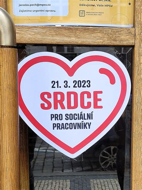 Ministerstvo práce a sociálních věcí on Twitter Všem sociálním