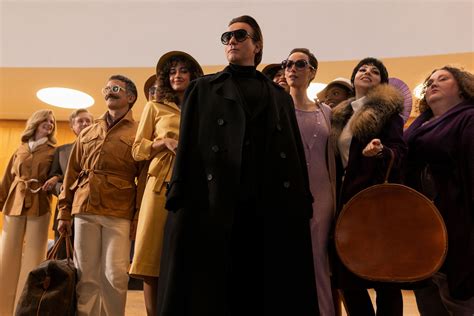 The Freeing Fashion Behind the Halston Saga | The New Yorker