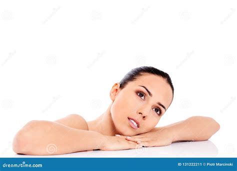 Mulher Bonita Do Nude Isolada No Fundo Branco Imagem De Stock Imagem De Limpar Adulto