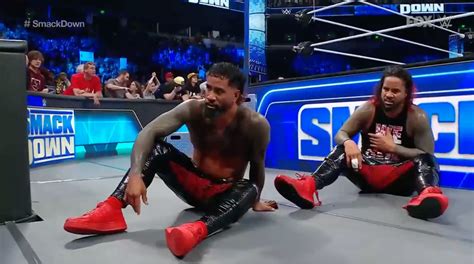 SmackDown Results Women S Tag Titles Relinquished Usos Lose