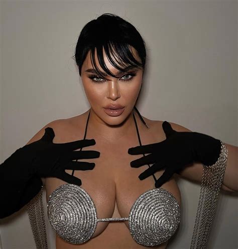 Hrush Achemyan Flaunts Her Big Tits For NovaBEAUTY Ads 3 Photos The Fappening