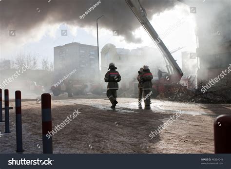 Burning Fire Smoke Firefighter Emergency Service Stock Photo 48354049 ...