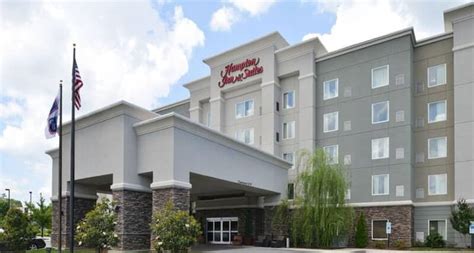 Hampton Inn & Suites Greensboro-Coliseum Area NC Hotel