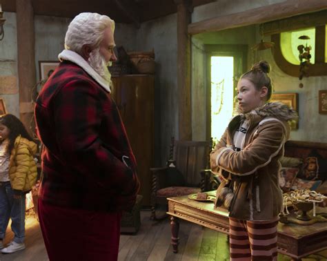 The Santa Clauses (2022)