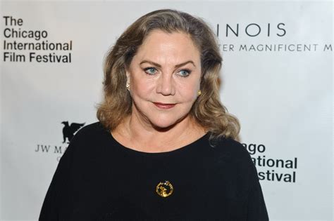 Kathleen Turner Gets Real About Living With Rheumatoid Arthritis