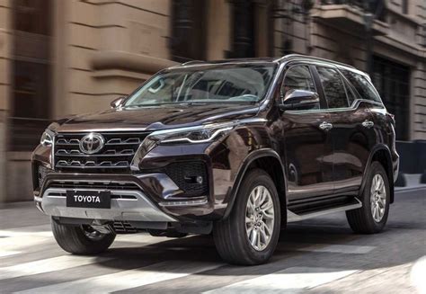 La Toyota Sw Fortuner Estrenar Nueva Generaci N En Con