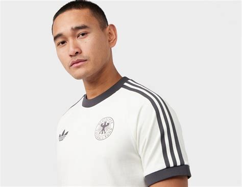 Adidas Originals Germany Adicolor Classics 3 Stripes T Shirt Size