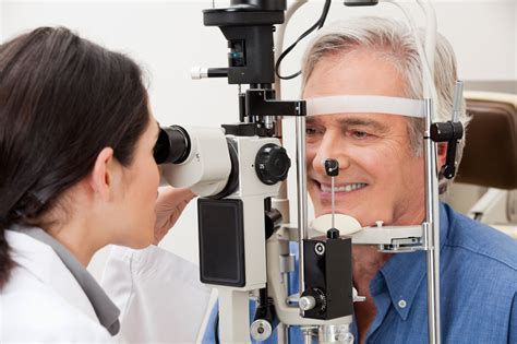 Macular Degeneration treatment based on stem cells