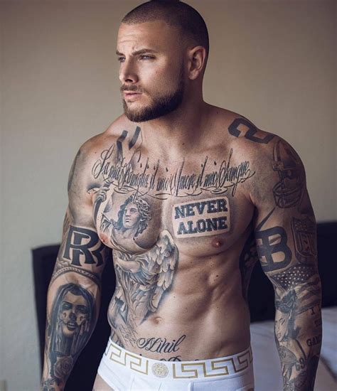Hot Guys Tattoos Sleeve Tattoos Tatoos Tatted Men Brust Tattoo Inked Men Hommes Sexy