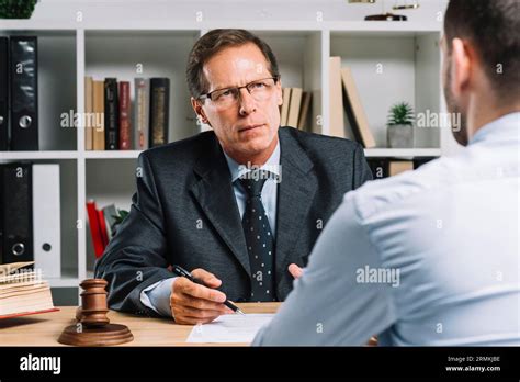 how to find clients as a lawyer